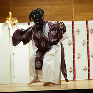 綱分八幡宮　放生会御神幸祭　神楽　岩戸